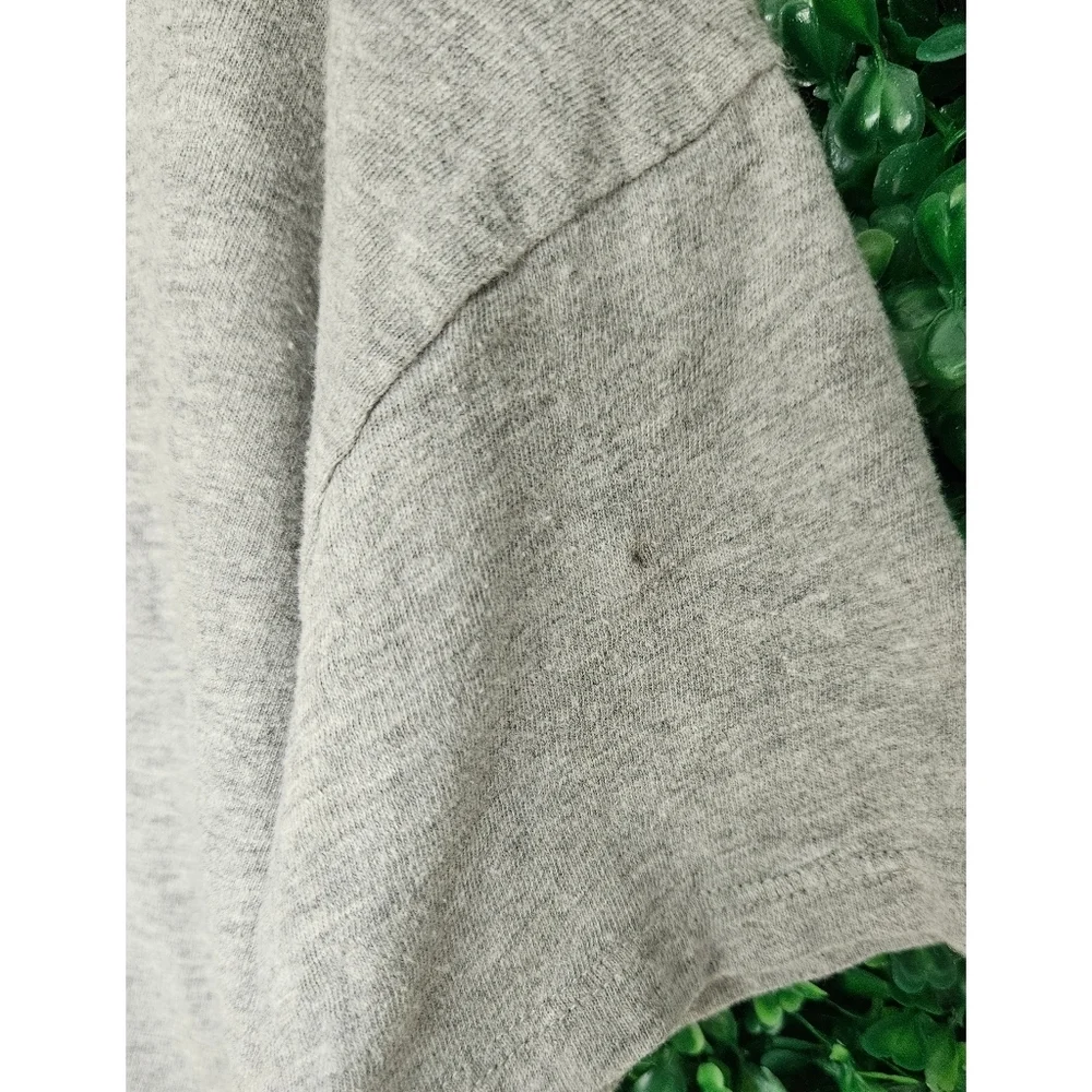 FREE WHEN ADDED TO BUNDLE - Gap Girls hooded t-shirt